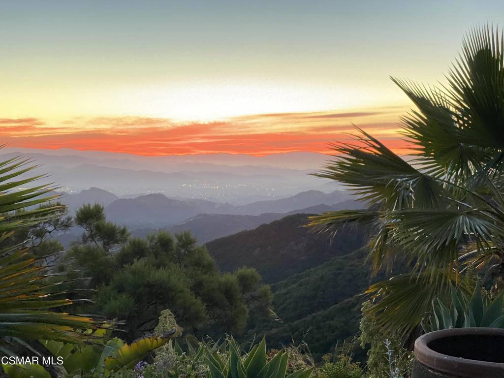 Malibu, CA 90265,14975 Yerba Buena RD