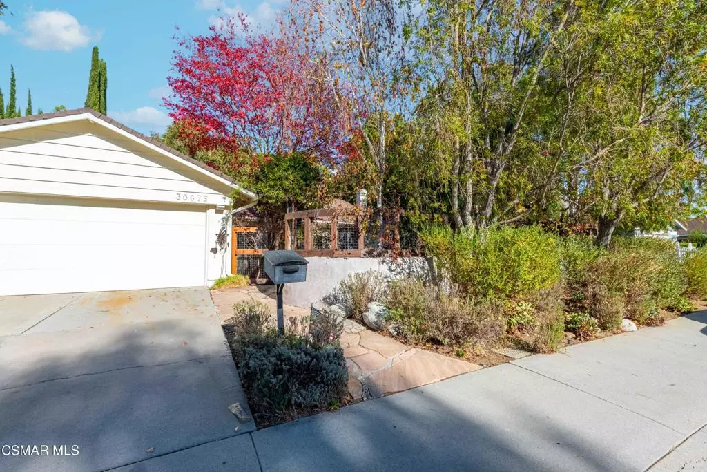 Agoura Hills, CA 91301,30675 Lakefront DR