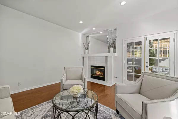 Westlake Village, CA 91362,3075 E Hillcrest DR
