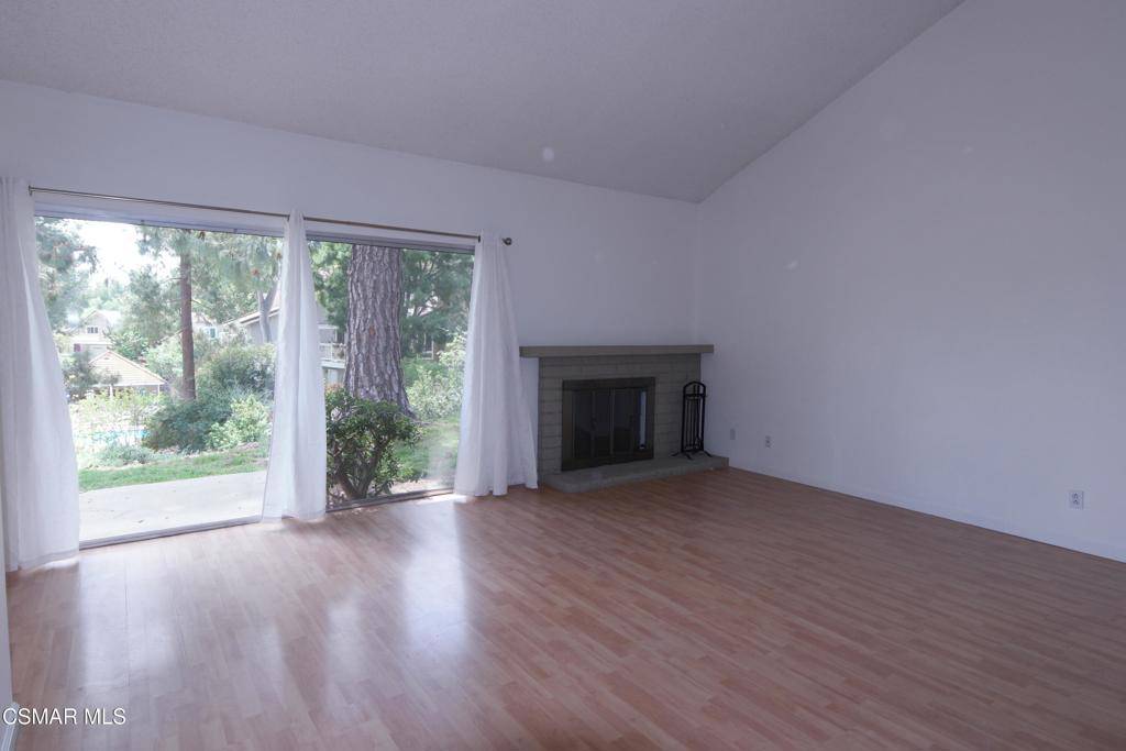 Oak Park, CA 91377,157 Conifer CIR