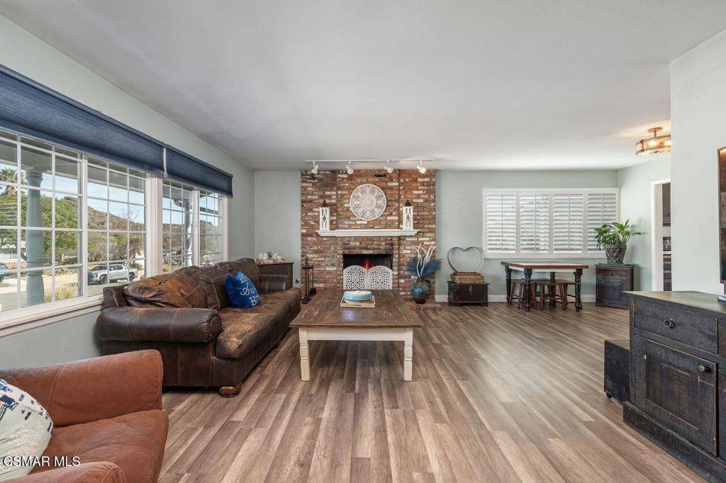 Thousand Oaks, CA 91360,1076 Calle Contento