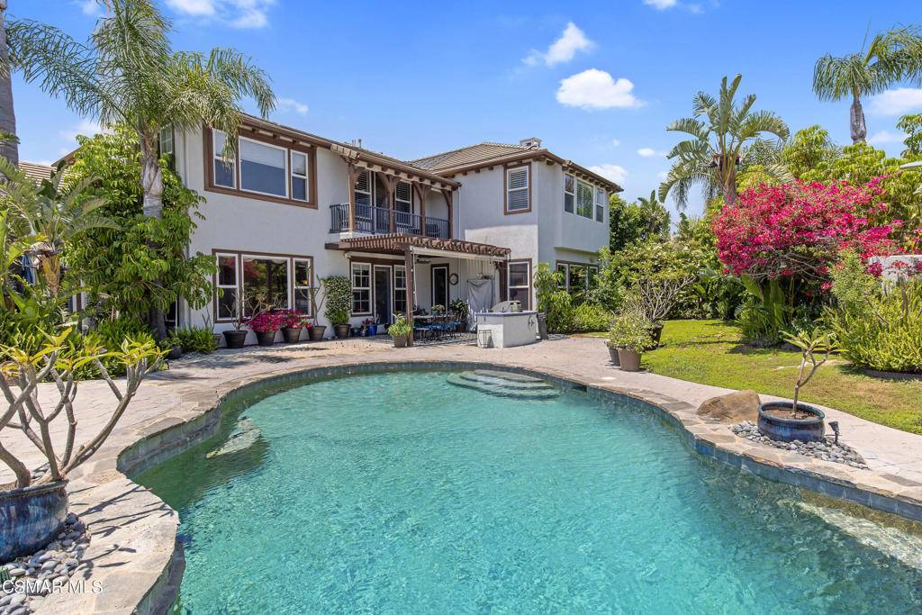 Calabasas, CA 91302,5704 Lyon CT