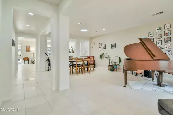 Newbury Park, CA 91320,103 Via Mirabella