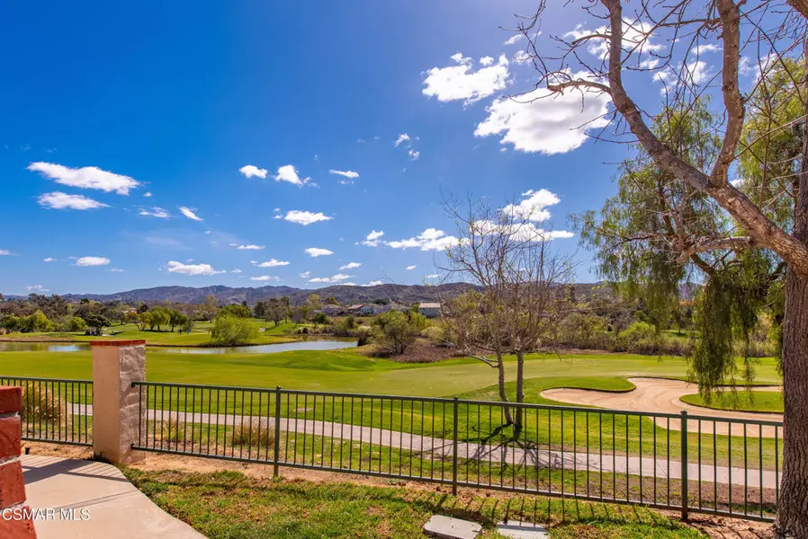 422 Country Club DR #B, Simi Valley, CA 93065