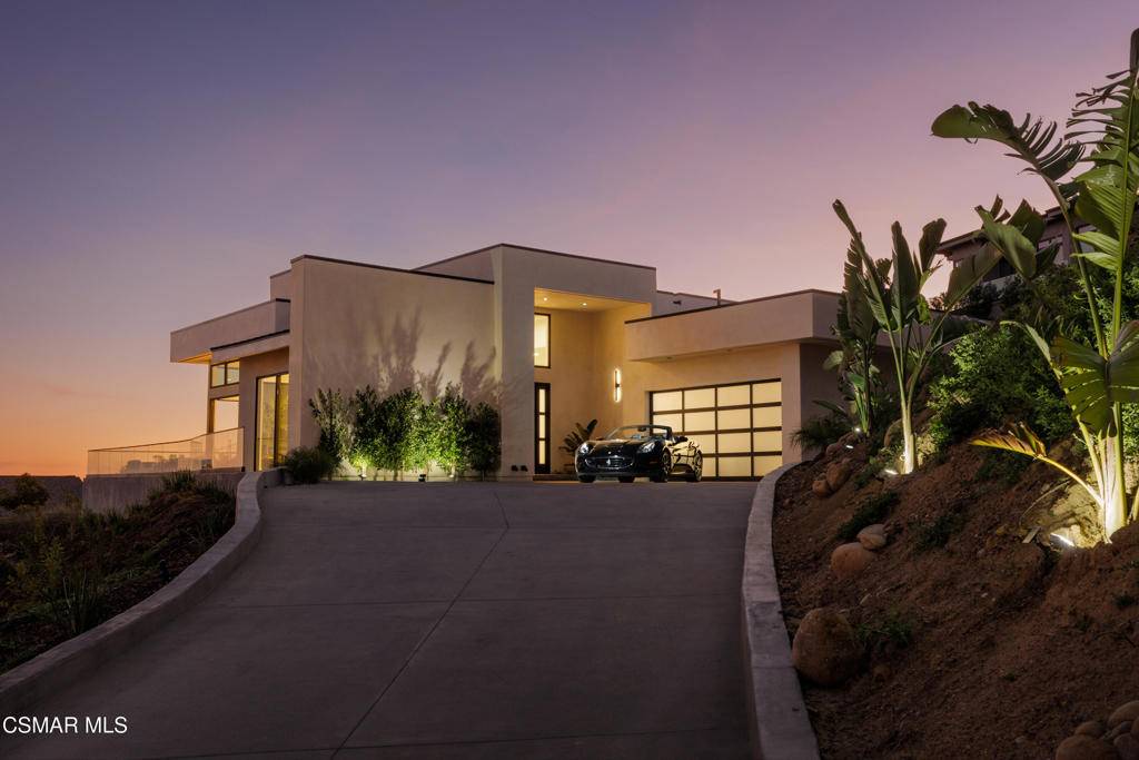 Ventura, CA 93003,697 Via Cielito