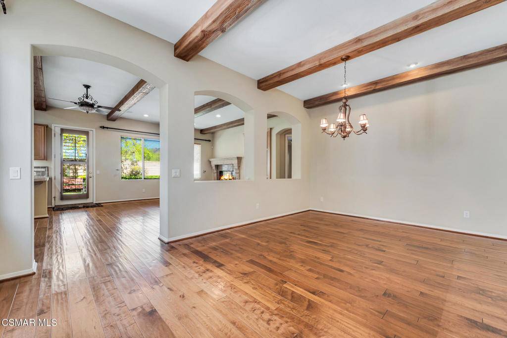 Newbury Park, CA 91320,5199 Via Dolores