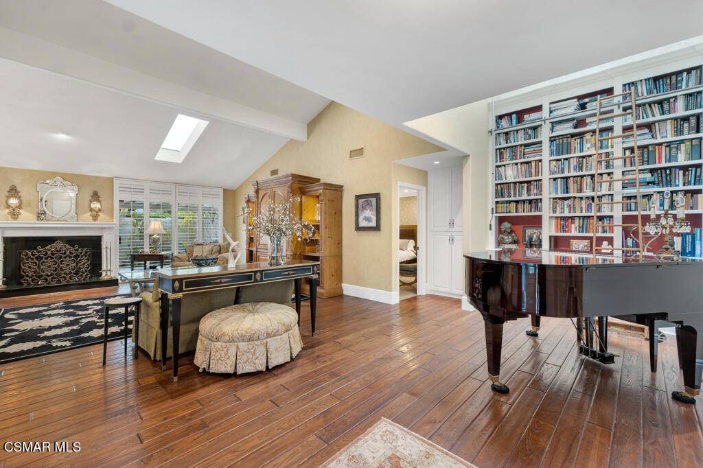 2234 Westshore LN, Westlake Village, CA 91361