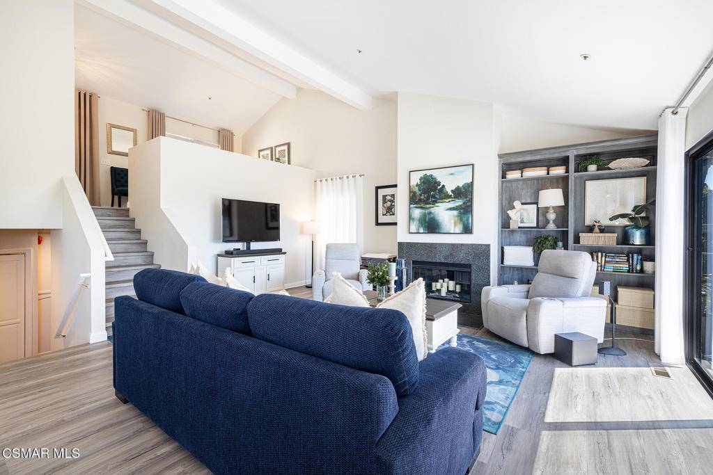 Chatsworth, CA 91311,23542 Ehlers DR
