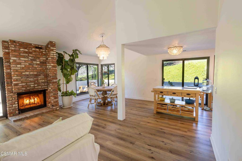 Oak Park, CA 91377,525 Dorado CT