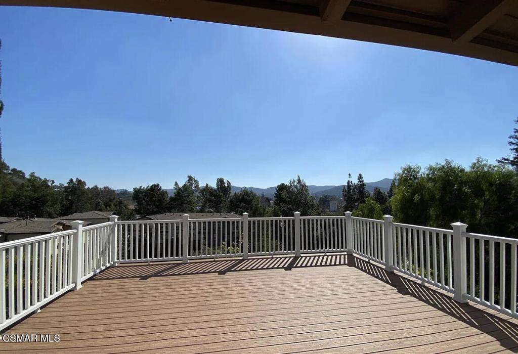 Thousand Oaks, CA 91360,720 Woodlawn DR
