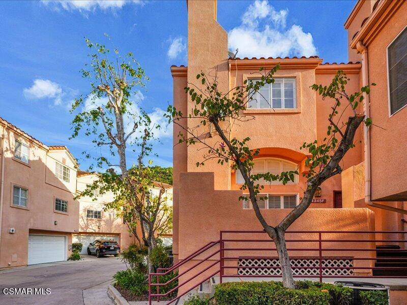 Calabasas, CA 91302,4345 Freedom DR #F