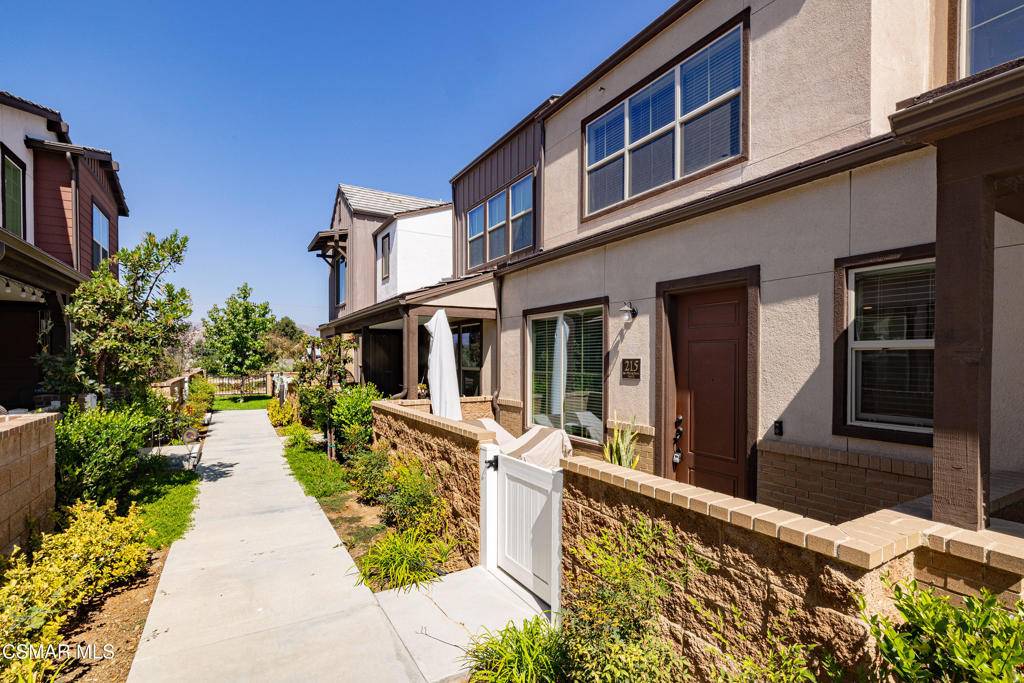 215 Red Brick DR #3, Simi Valley, CA 93065