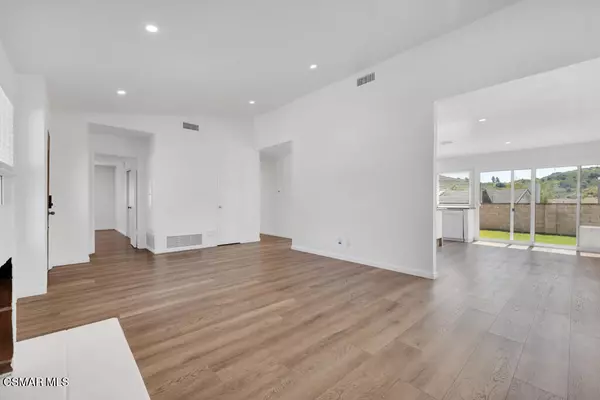 Thousand Oaks, CA 91360,526 Fargo ST
