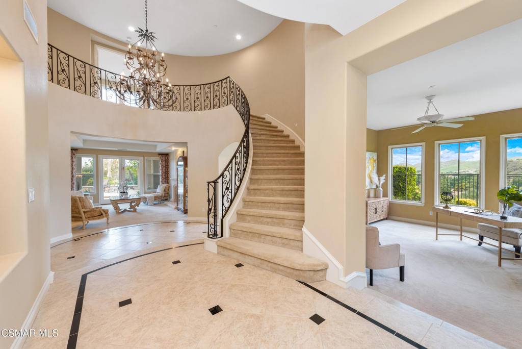 Westlake Village, CA 91362,2179 Waterside CIR
