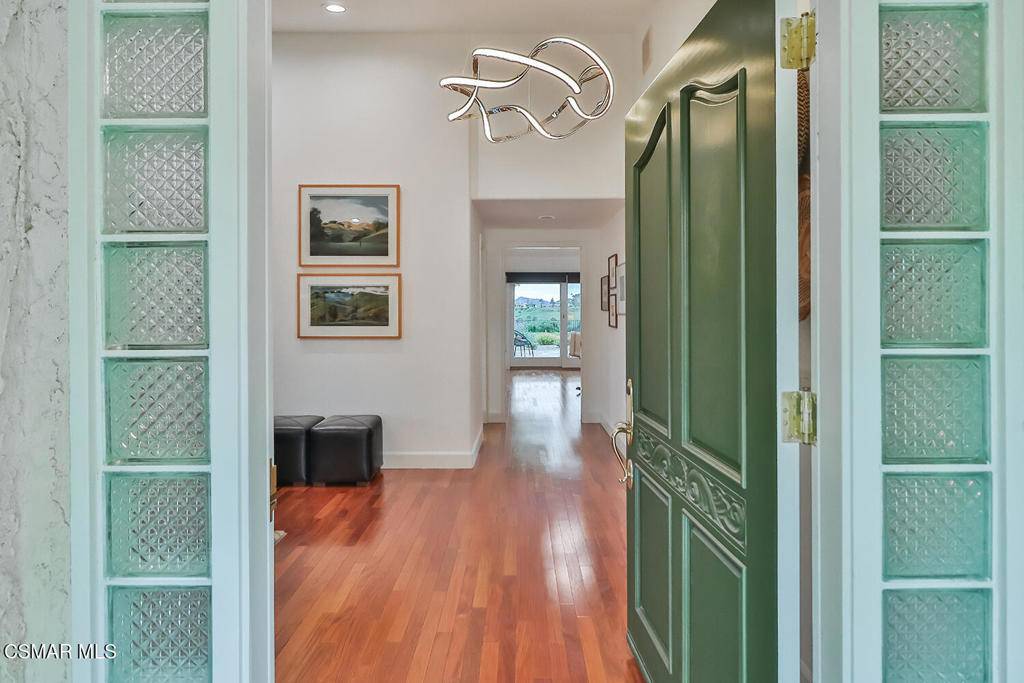 Thousand Oaks, CA 91360,1487 Longridge CT
