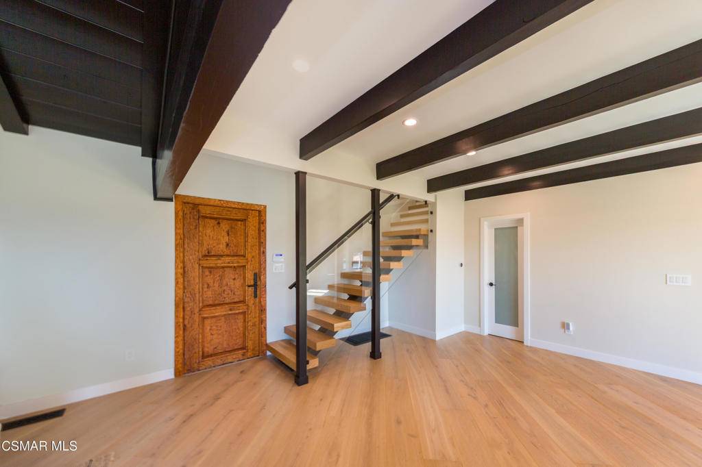 Los Angeles, CA 90069,1374 Miller PL