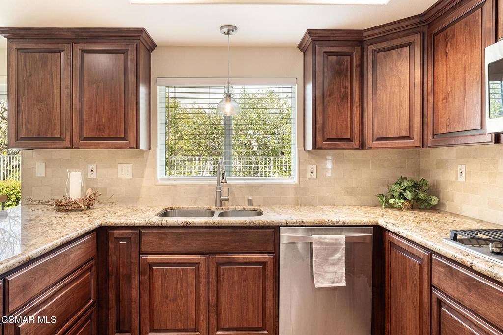 Moorpark, CA 93021,3903 Hillshire CT