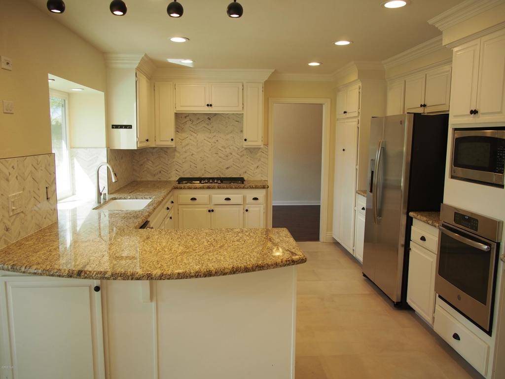 Thousand Oaks, CA 91320,211 Windtree AVE