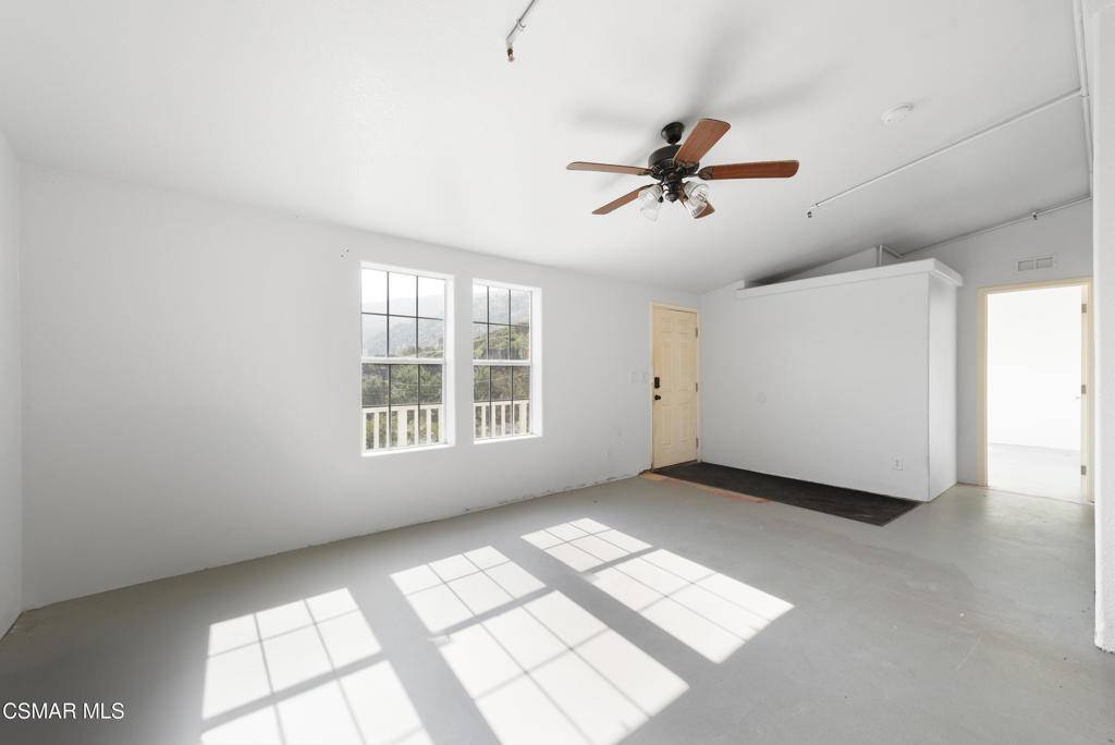 Simi Valley, CA 93063,6079 Cedar ST