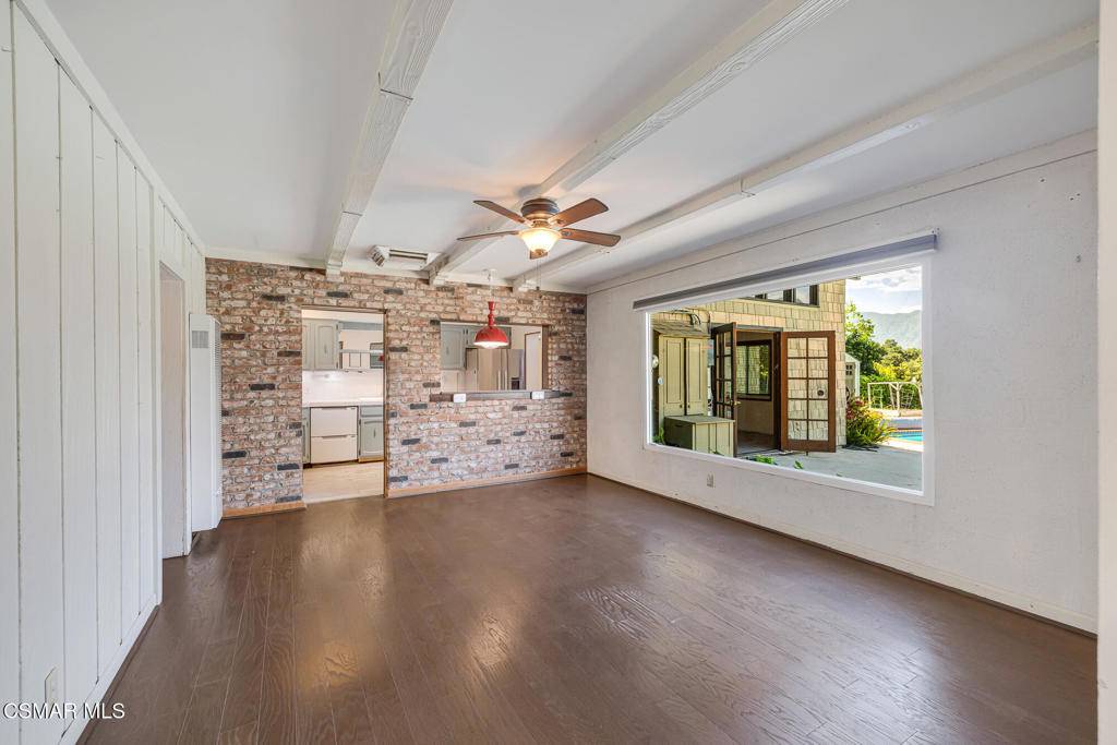 Ojai, CA 93023,1585 Loma DR