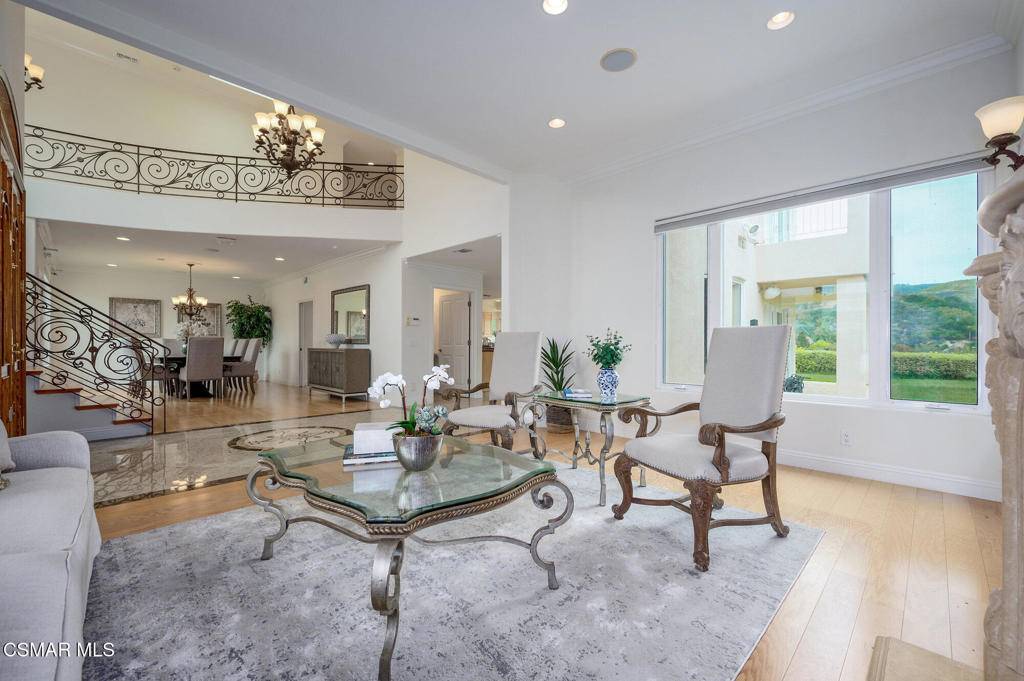 7111 Los Coyotes PL, Camarillo, CA 93012