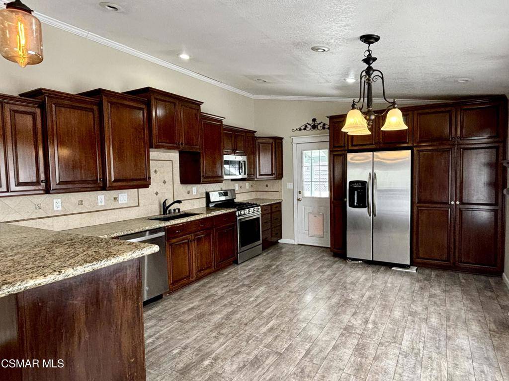 Wrightwood, CA 92397,2323 E Canyon DR