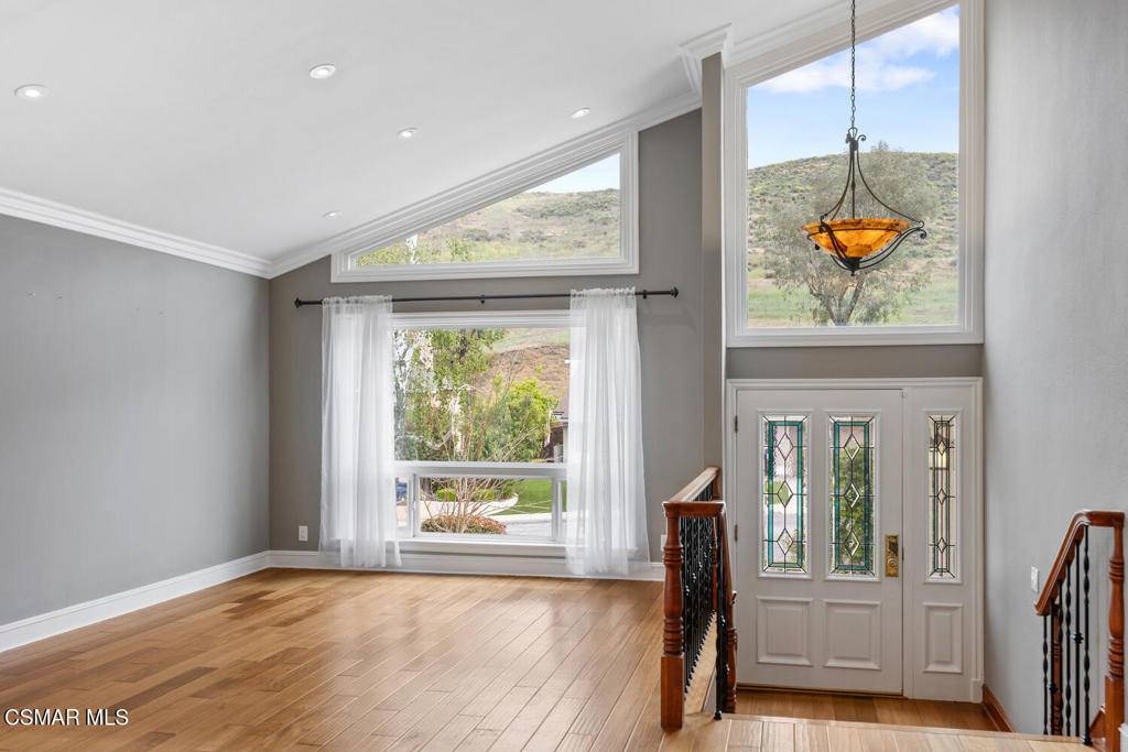 Thousand Oaks, CA 91360,419 Thunderhead ST