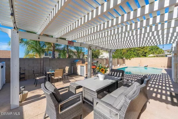 Simi Valley, CA 93065,2705 N Broadmoor AVE