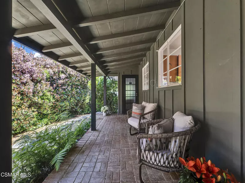 13606 Oak Canyon AVE, Sherman Oaks, CA 91423