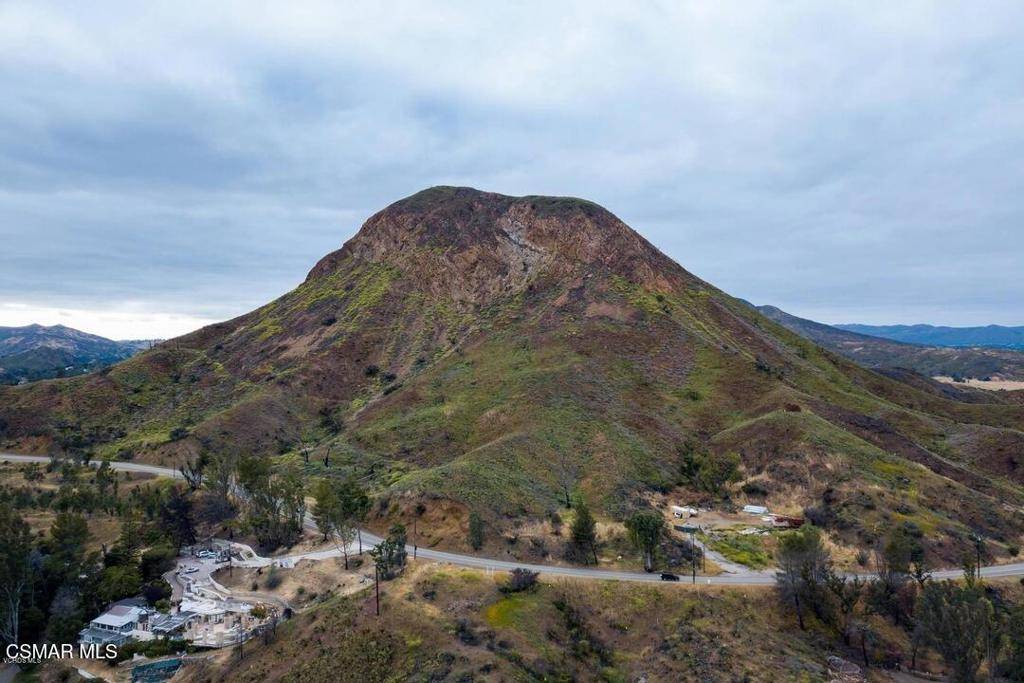 Agoura Hills, CA 91301,1988 Lookout DR