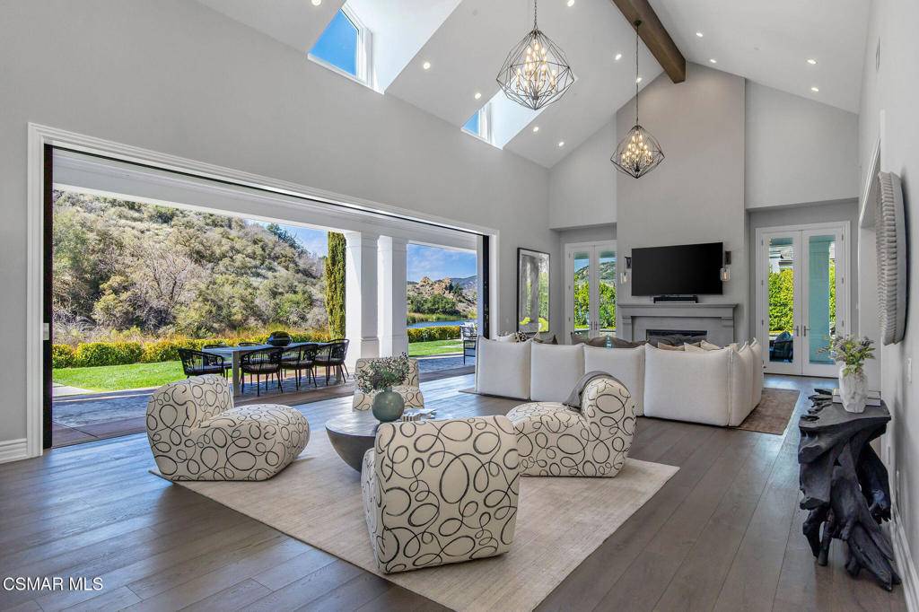 Lake Sherwood, CA 91361,2385 Calbourne CT