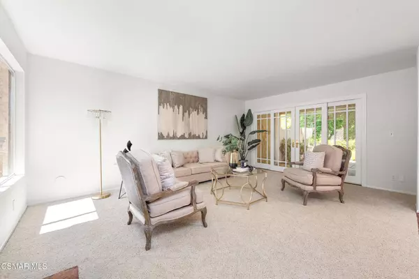 Westlake Village, CA 91362,717 N Valley DR