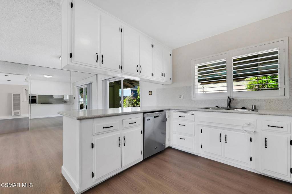 Newbury Park, CA 91320,839 Jenny DR