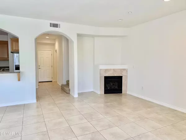 Thousand Oaks, CA 91362,2399 Chiquita LN