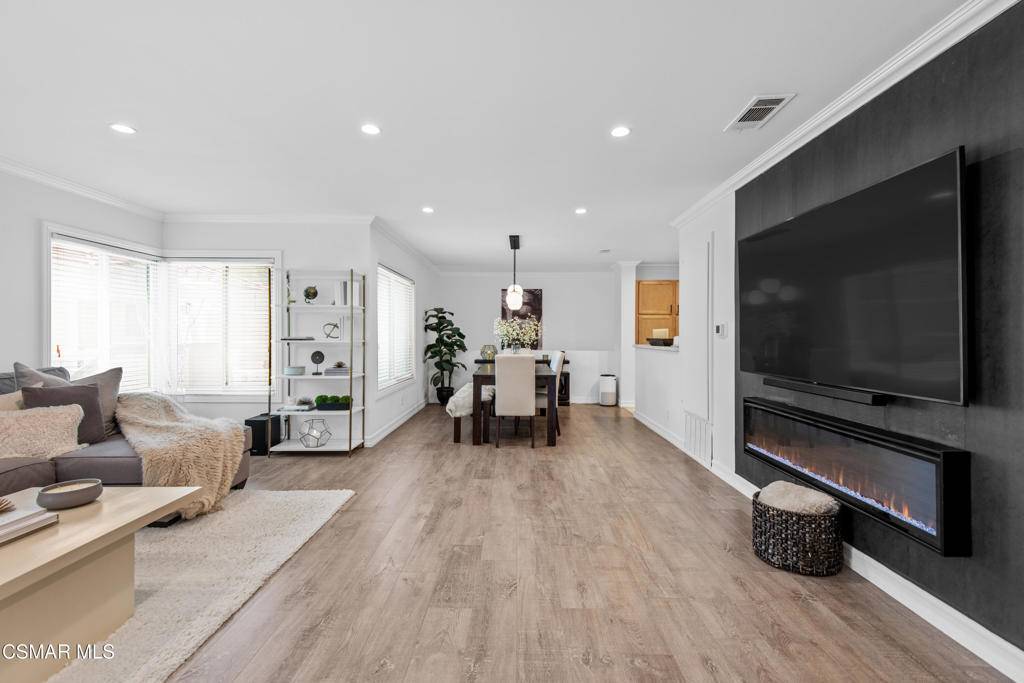Thousand Oaks, CA 91362,65 Via Colinas