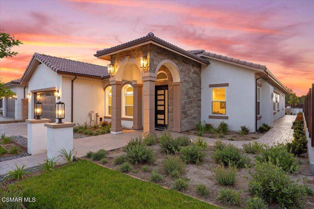 Thousand Oaks, CA 91362,339 Toyon CT