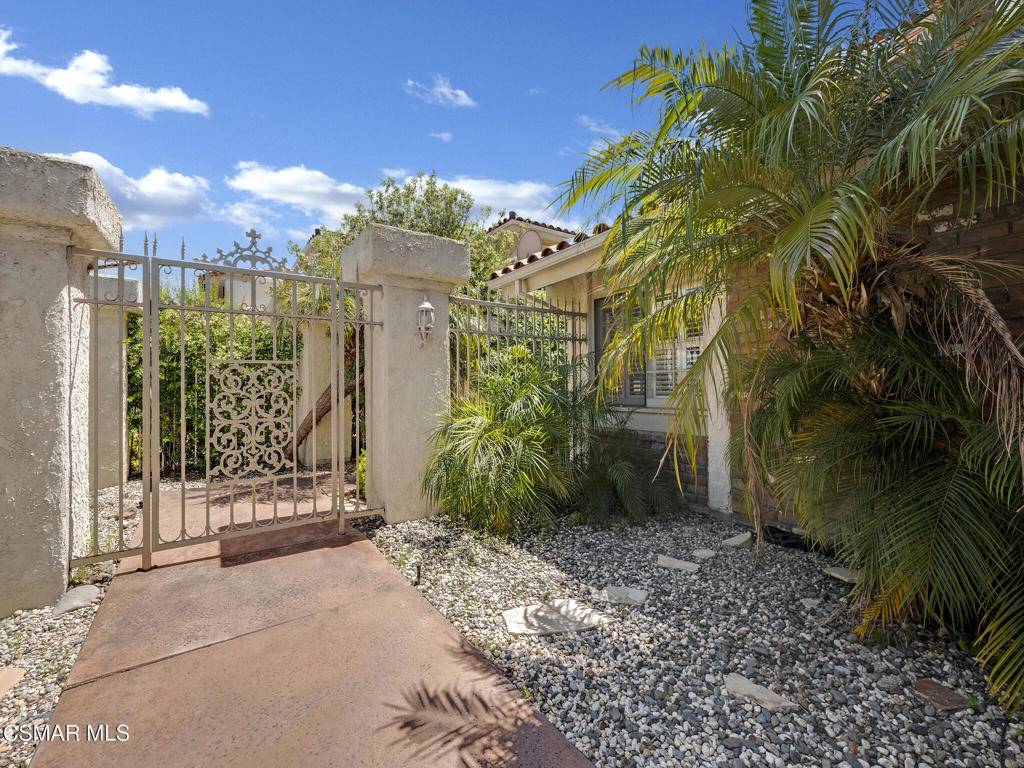 Westlake Village, CA 91362,1689 Plum Hollow CIR