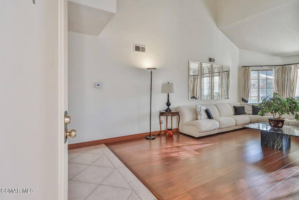 Moorpark, CA 93021,6492 Melray ST