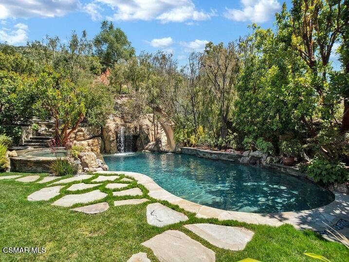 Newbury Park, CA 91320,5455 Via Olas