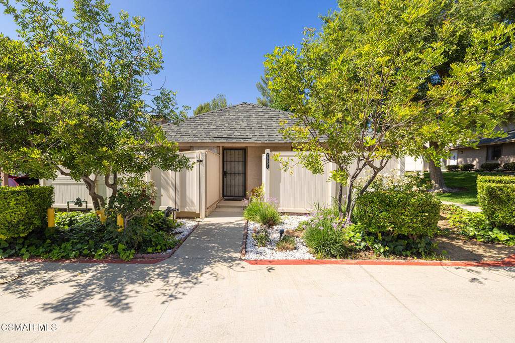 28801 Conejo View DR, Agoura Hills, CA 91301