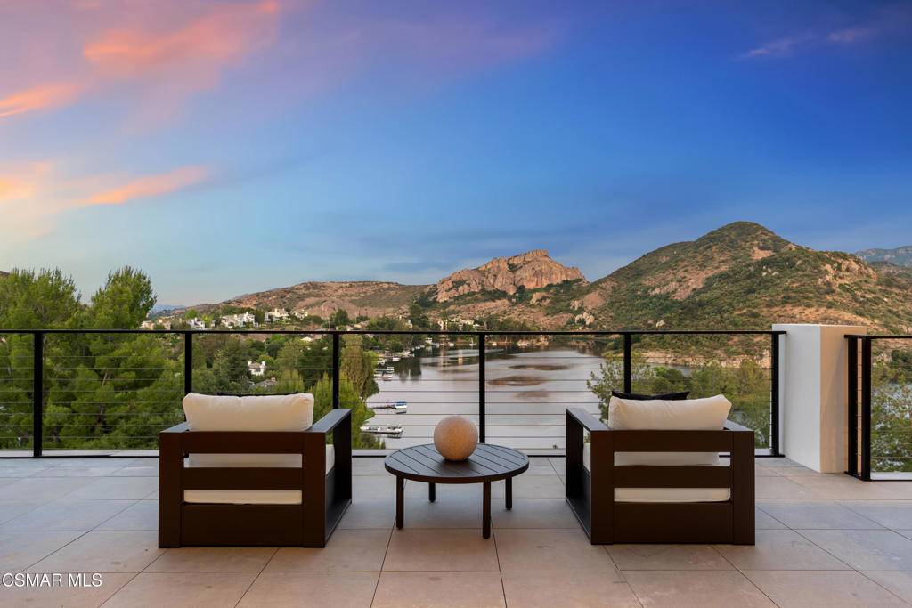 Lake Sherwood, CA 91361,461 Lake Sherwood DR