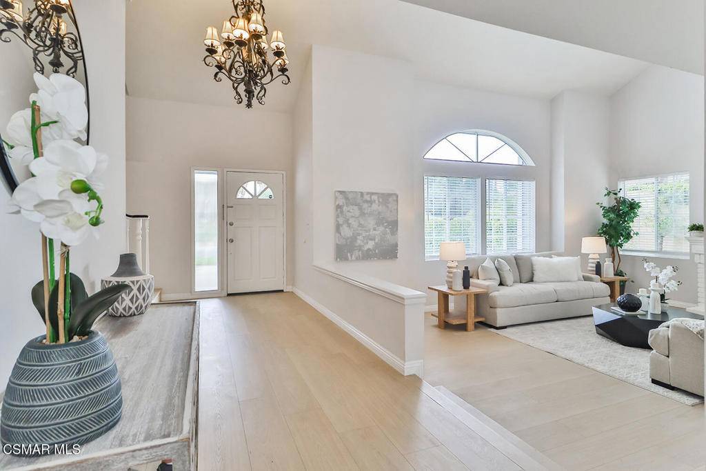 Agoura Hills, CA 91301,29153 Oakpath DR