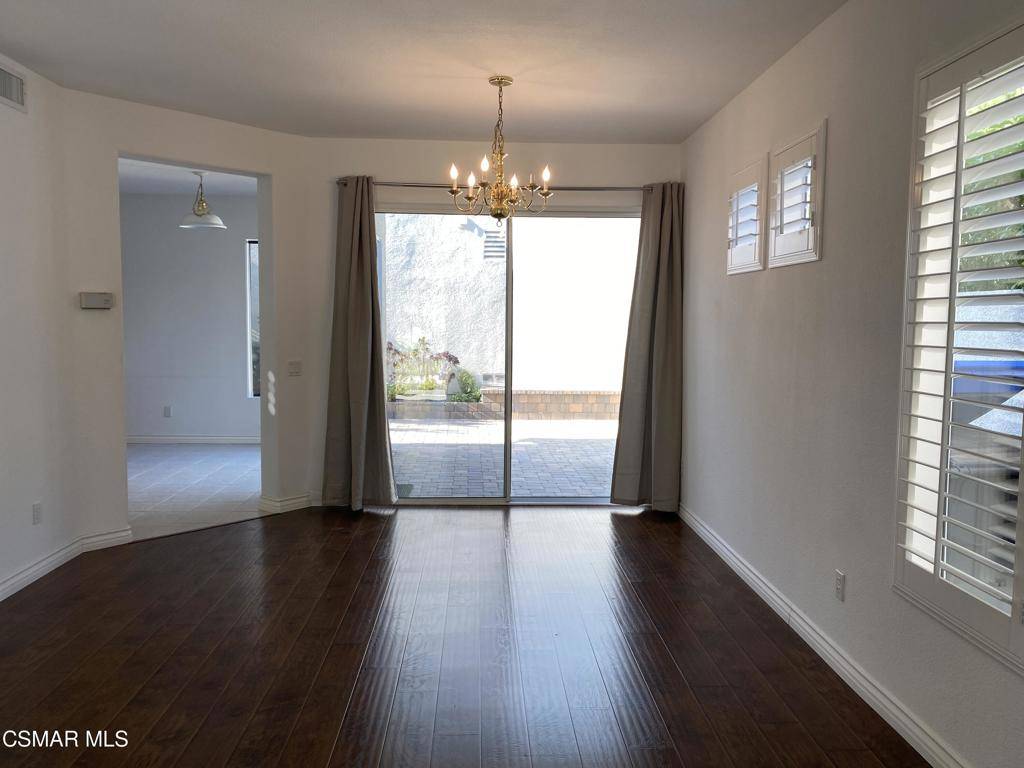 Westlake Village, CA 91362,30805 Genova CT