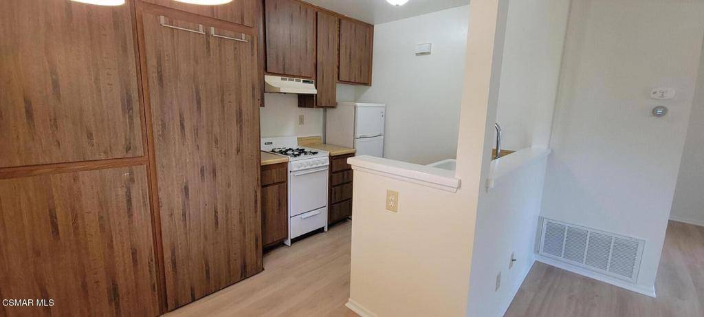 Simi Valley, CA 93063,4553 Alamo ST #F
