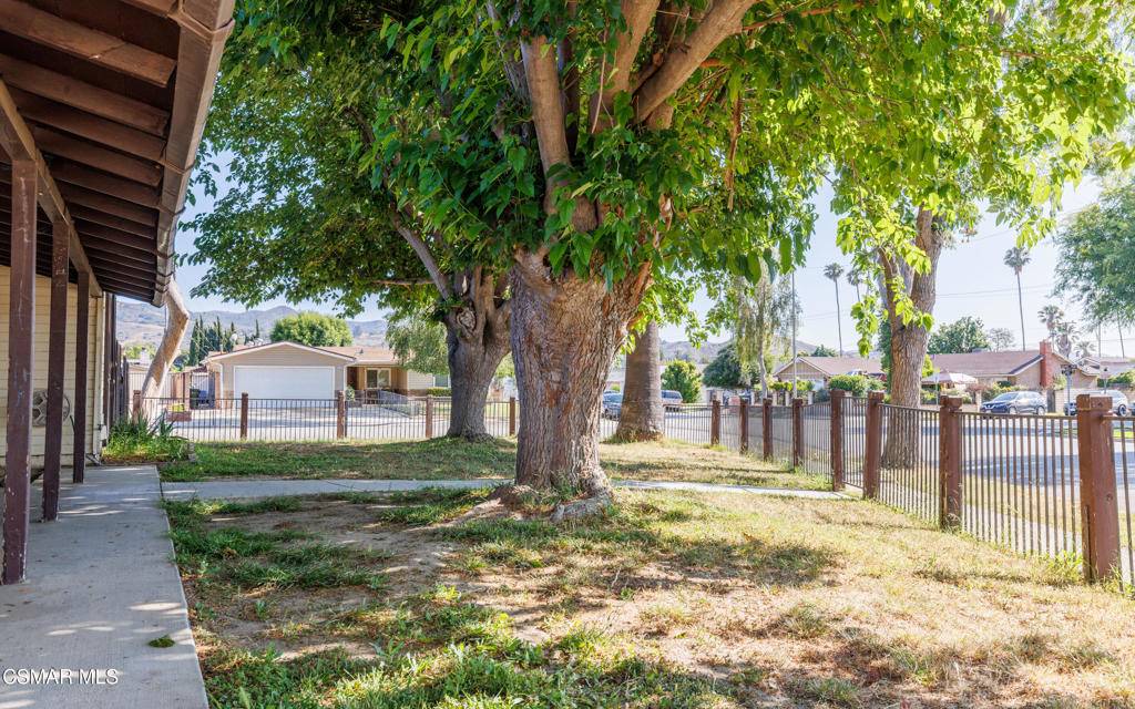 Simi Valley, CA 93065,2137 Cutler ST