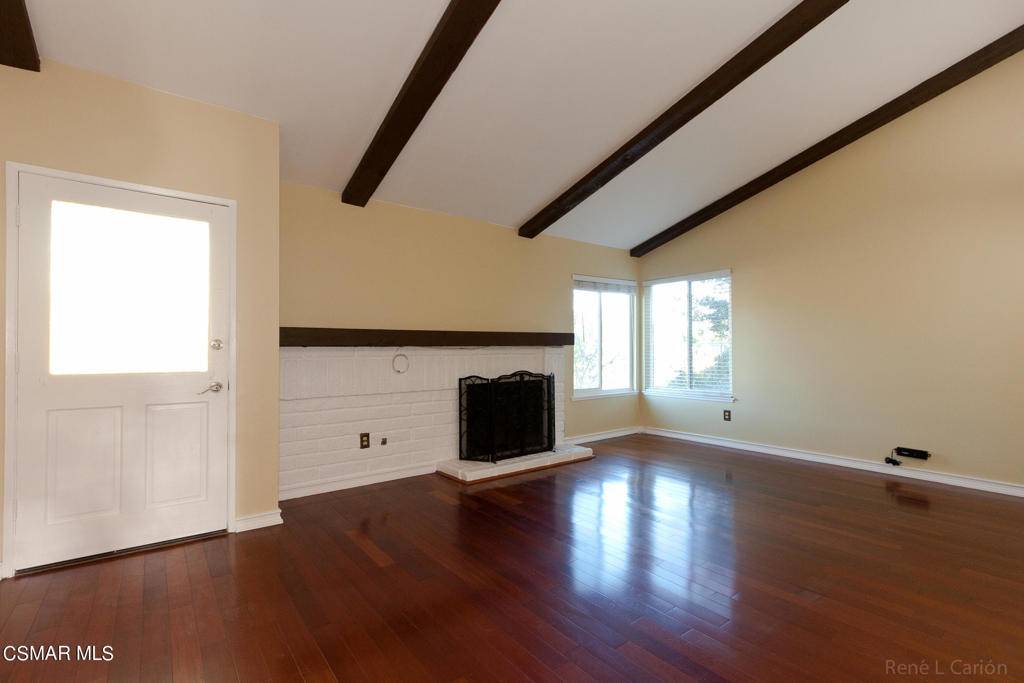 Thousand Oaks, CA 91362,2743 Rustic Glen DR
