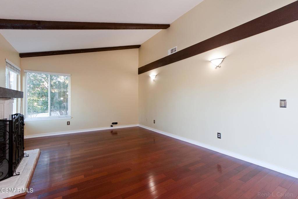 Thousand Oaks, CA 91362,2743 Rustic Glen DR