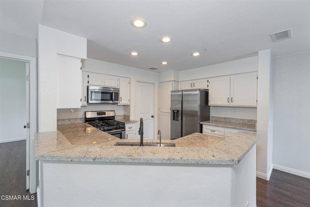 Chino Hills, CA 91709,6657 Canterbury DR #201