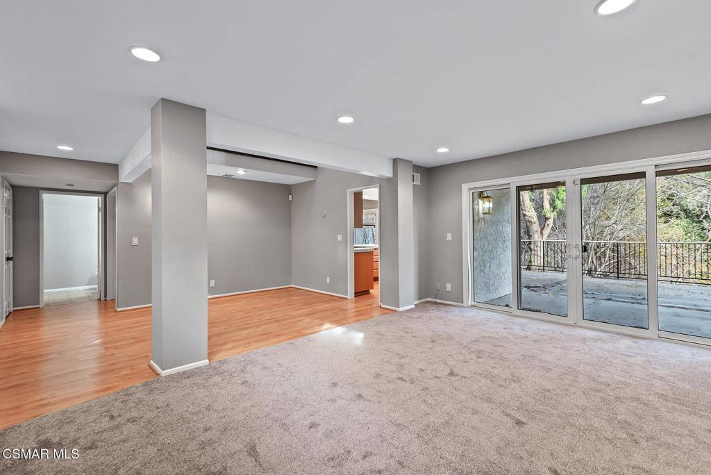 Westlake Village, CA 91362,784 N Valley DR