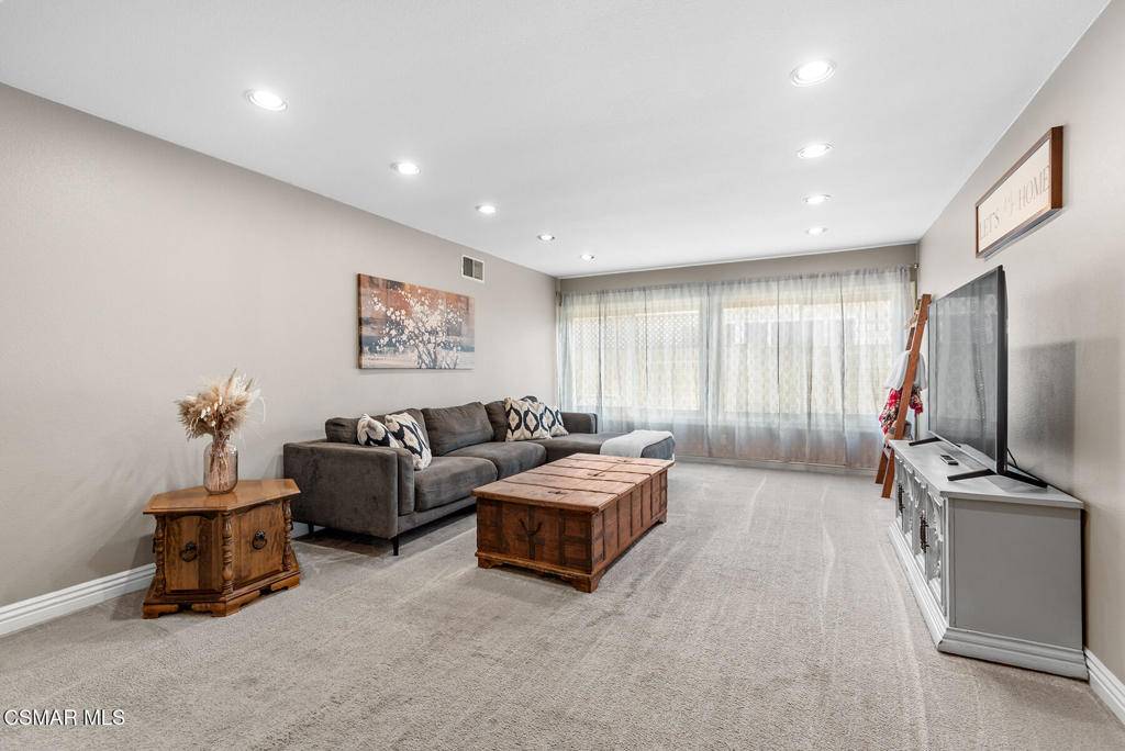Simi Valley, CA 93065,2191 Bigelow AVE